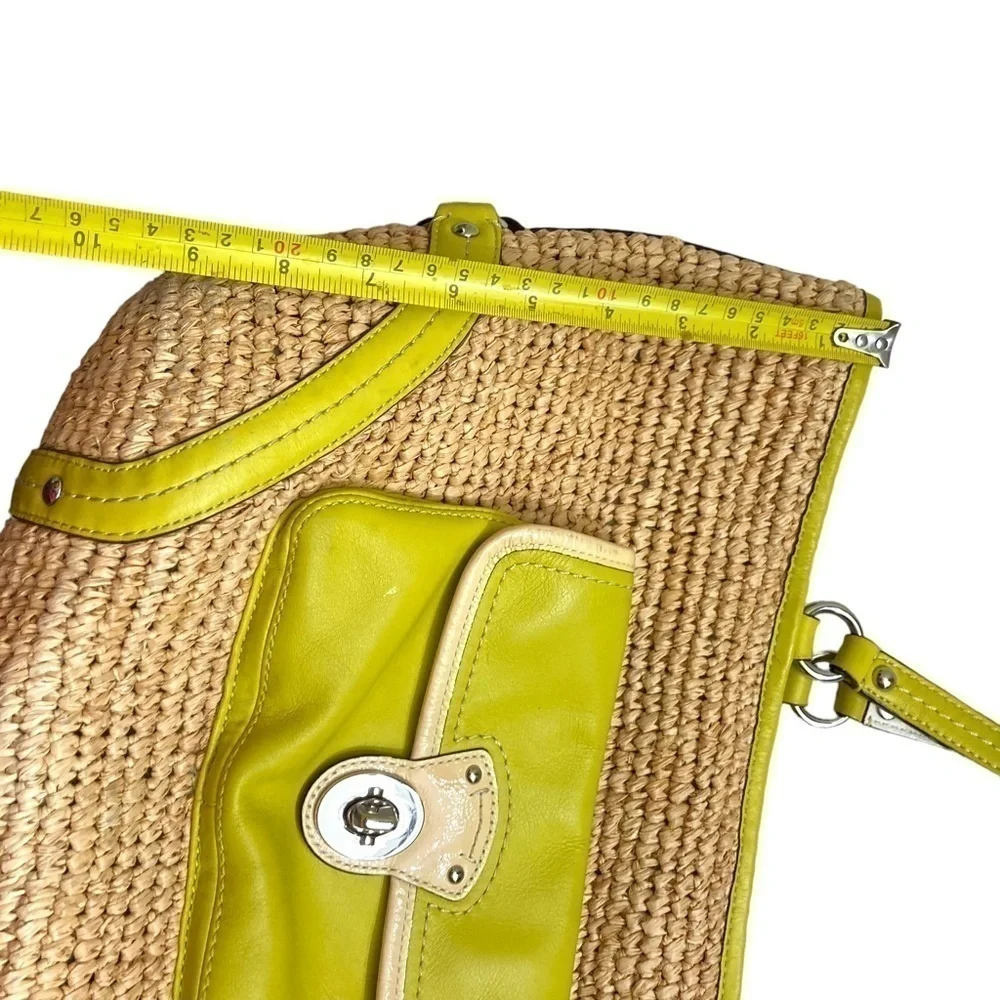 Coach vintage y2k 22904 green leather and wicker Raffia Straw Turnlock Tote Bag